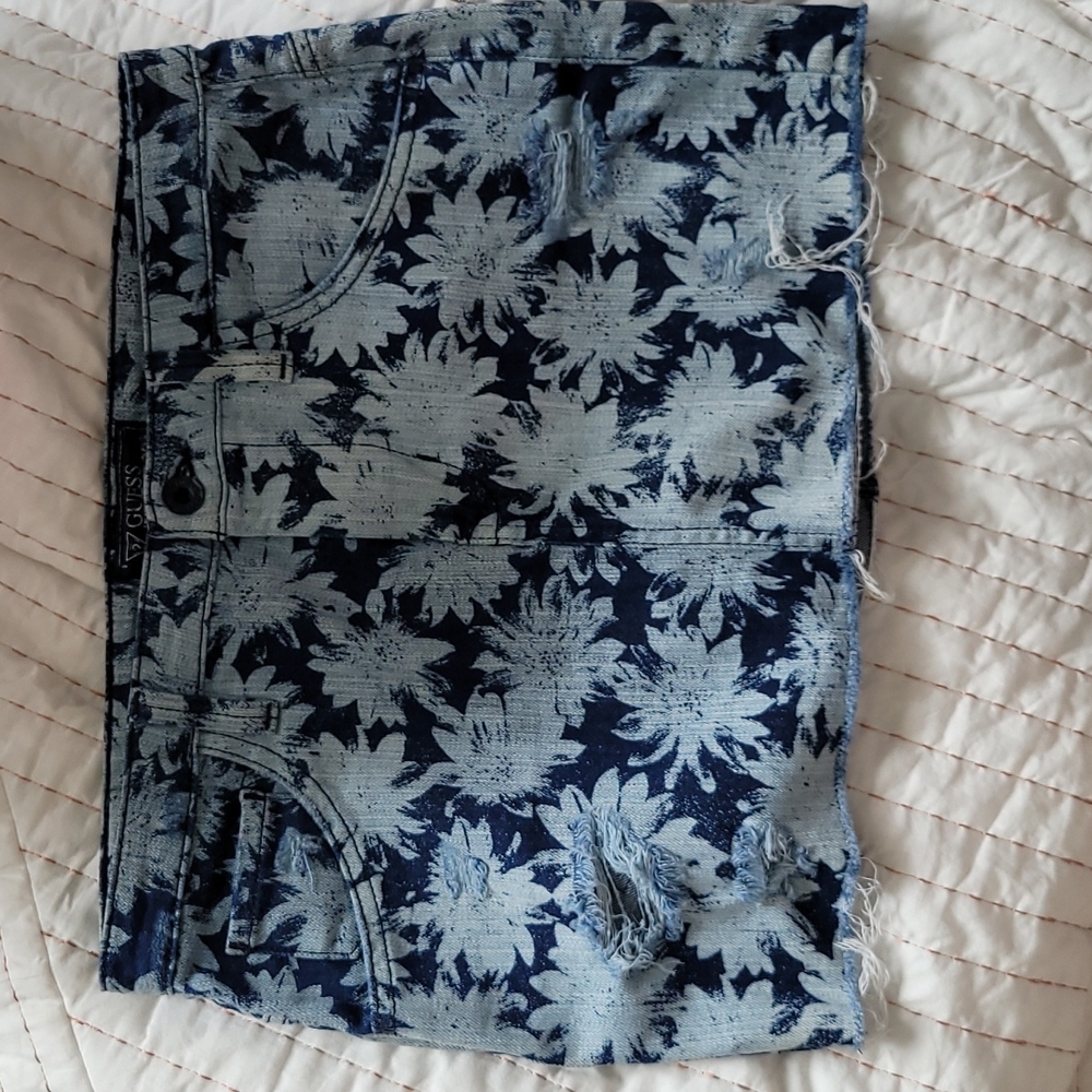 Women's Guess denim skirt